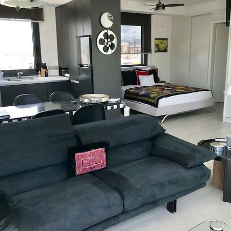 아테네 Stylish Penthouse With Acropolis And 360 View 아파트 외부 사진