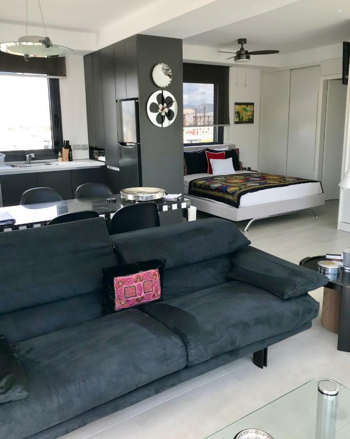 아테네 Stylish Penthouse With Acropolis And 360 View 아파트 외부 사진